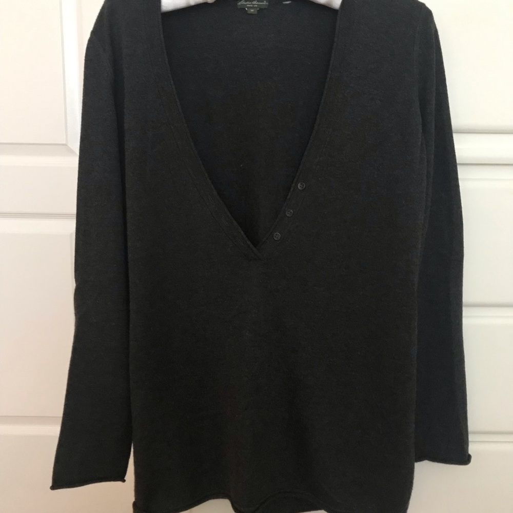 SOLD! Eddie Bauer low v neck tunic length sweater